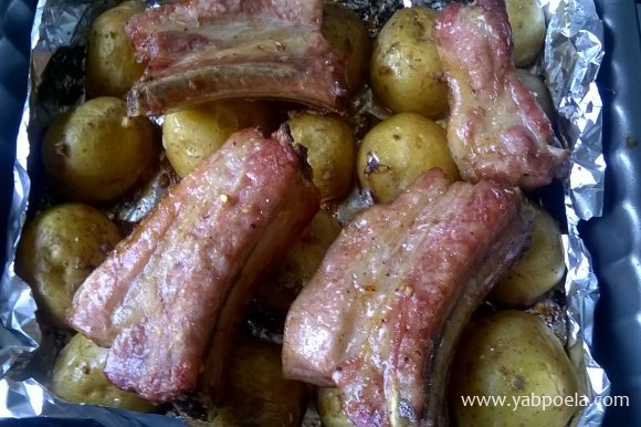 Свиные ребрышки с картошкой, запеченные в духовке - пошаговый рецепт с фото ( просмотров)